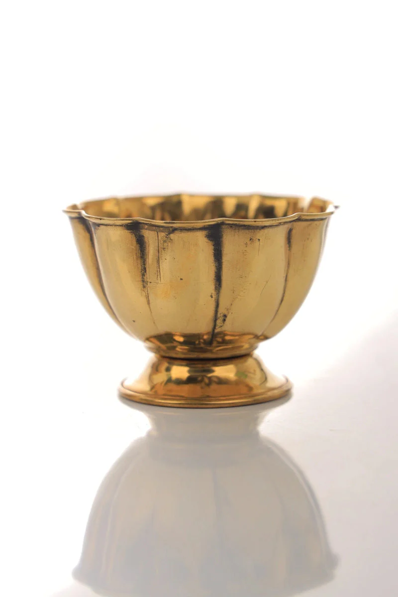 Chandan Cup With Base - 2 x 3 Inches | Small Bowl/ Lotus Design Brass Bowl/ Brass Cup/ Pooja Bowl for Home - Image 2