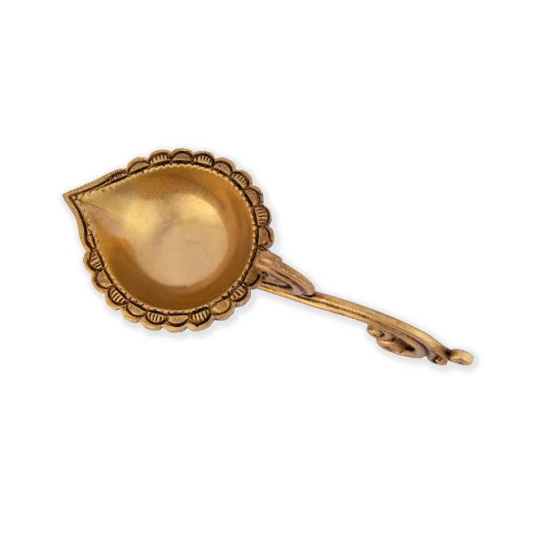 Decorative Diya With Handle - 4 x 9.5 Inches | Brass Lamp/ Antique Polish Kartik Deepam/ Agal Vilakku for Pooja - Image 3