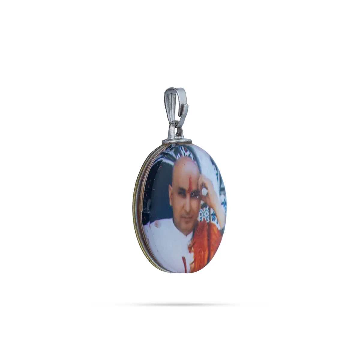 Delhi Guruji Pendant - 1 Inch | Spiritual Photo Locket / Devotional Dollar for Daily Wear - Image 17