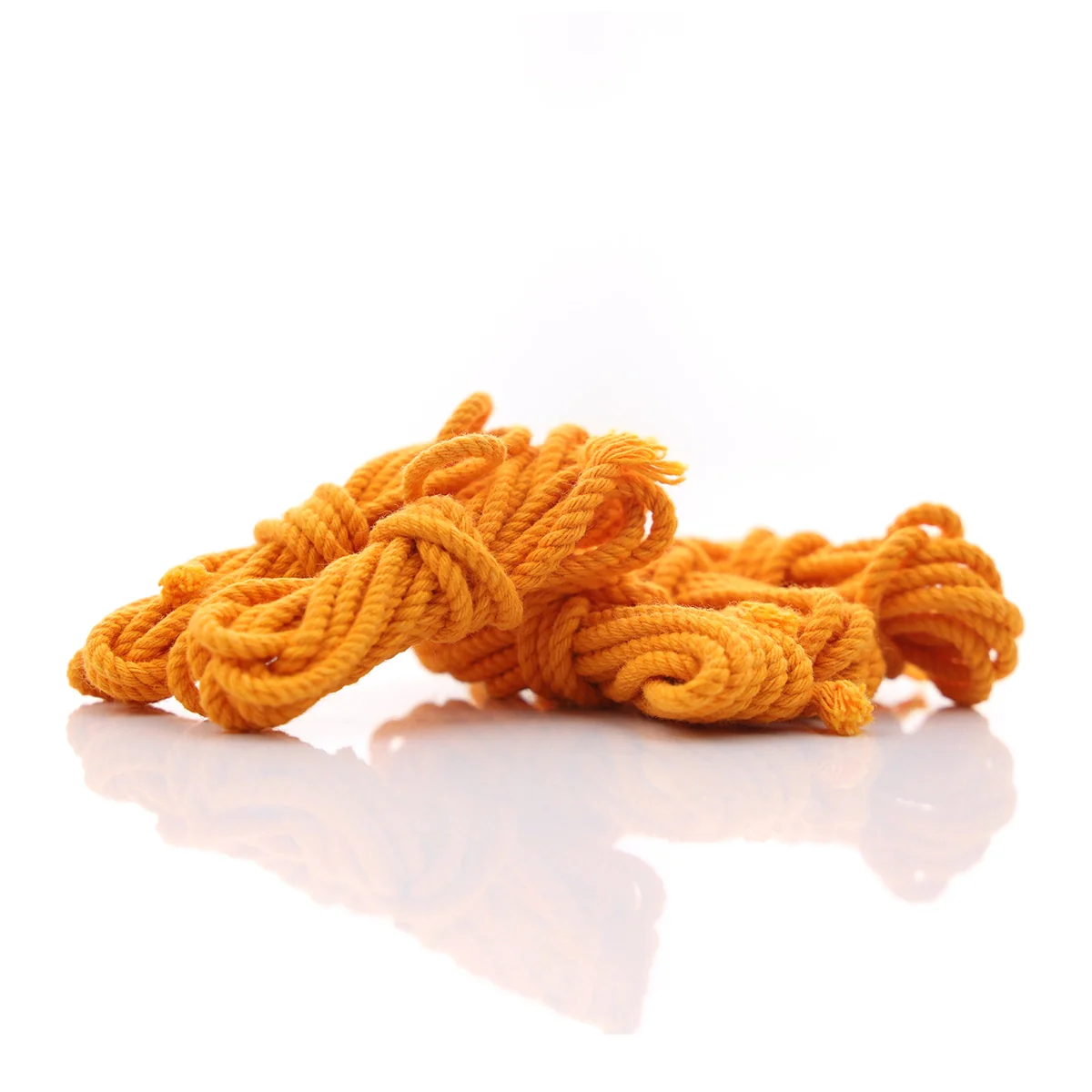 Giri Thirumangalya Thread | Thali Kayiru/ Manjal Kayiru/ Thin Saradu/ Yellow Colour - Image 3