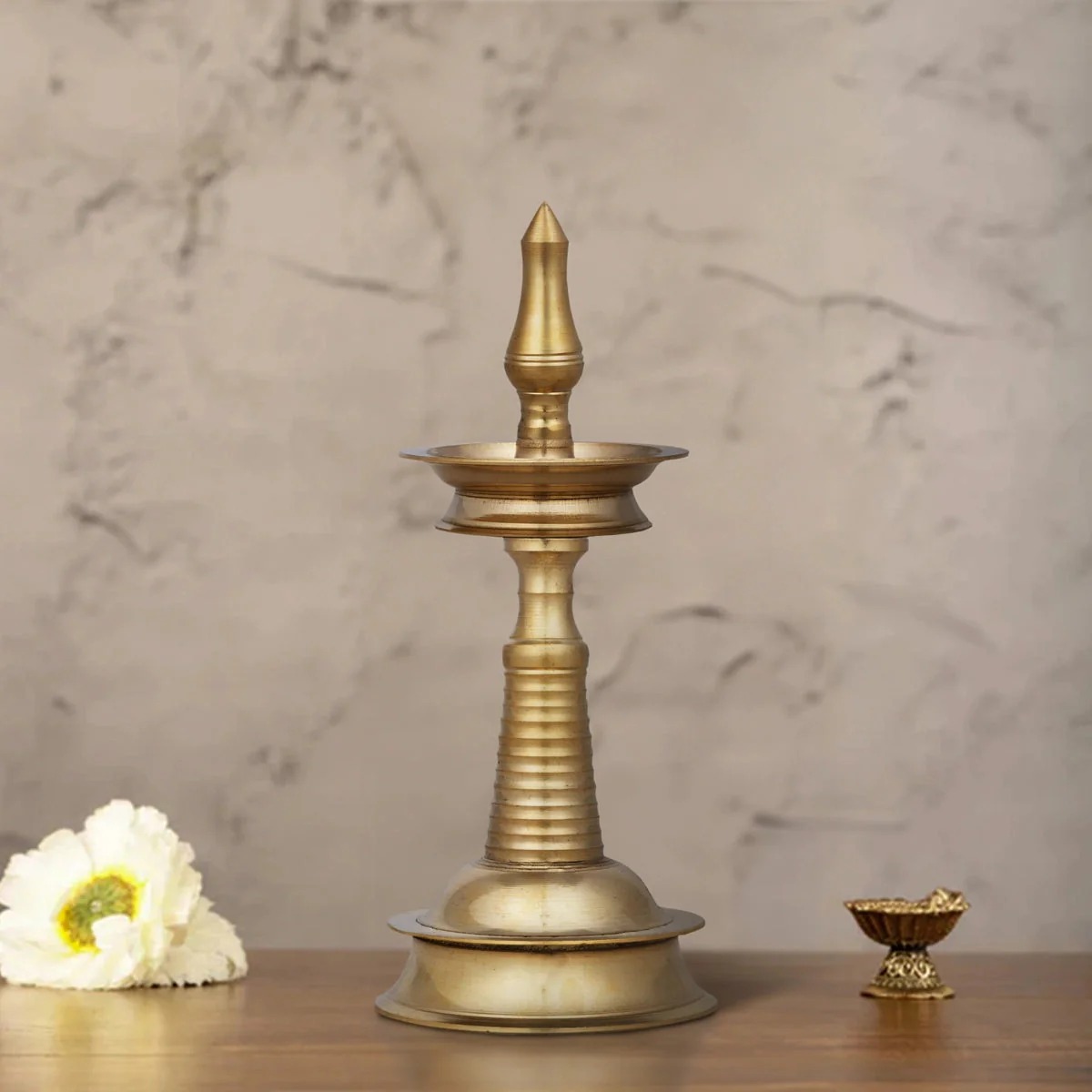 Kerala Kuthu Vilakku - 7 x 4 Inches | Kerala nilavilakku/ Brass Lamp/ Kerala Diya for Pooja - Image 5
