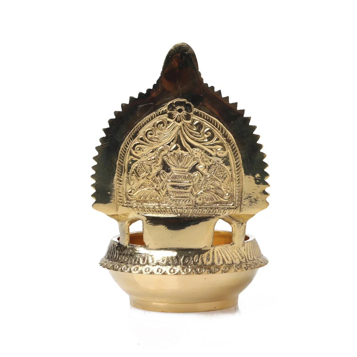 Kuber Kamakshi Lamp - 6 x 3.5 Inches | Namam Shank Chakra Design Brass Vilakku for Pooja/ 400 Gms Approx - Image 3