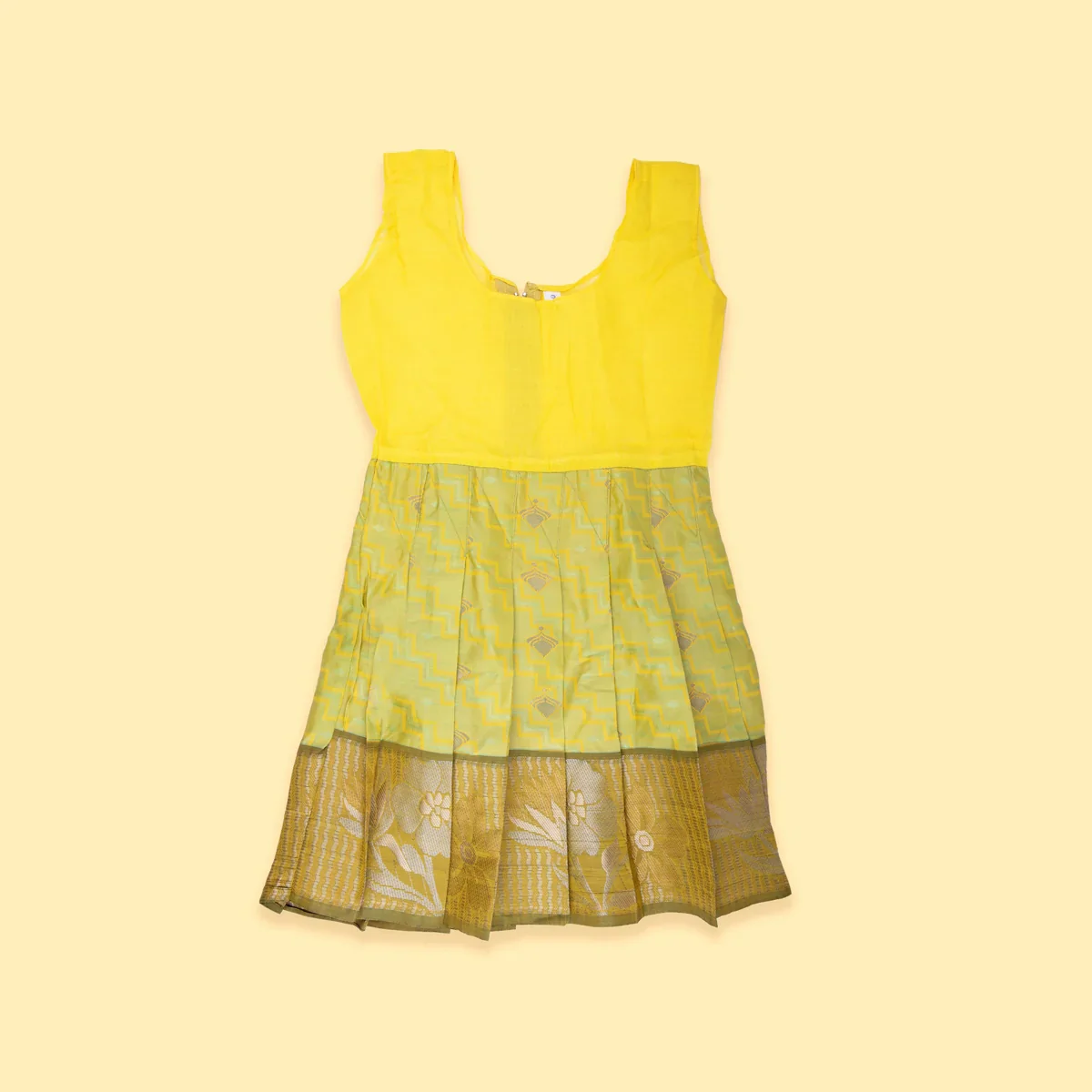 Pattu Pavadai Sattai - 3 x 11 Inches| Size 0/ Traditional Dress/ Pattu Langa for Kids - Image 3