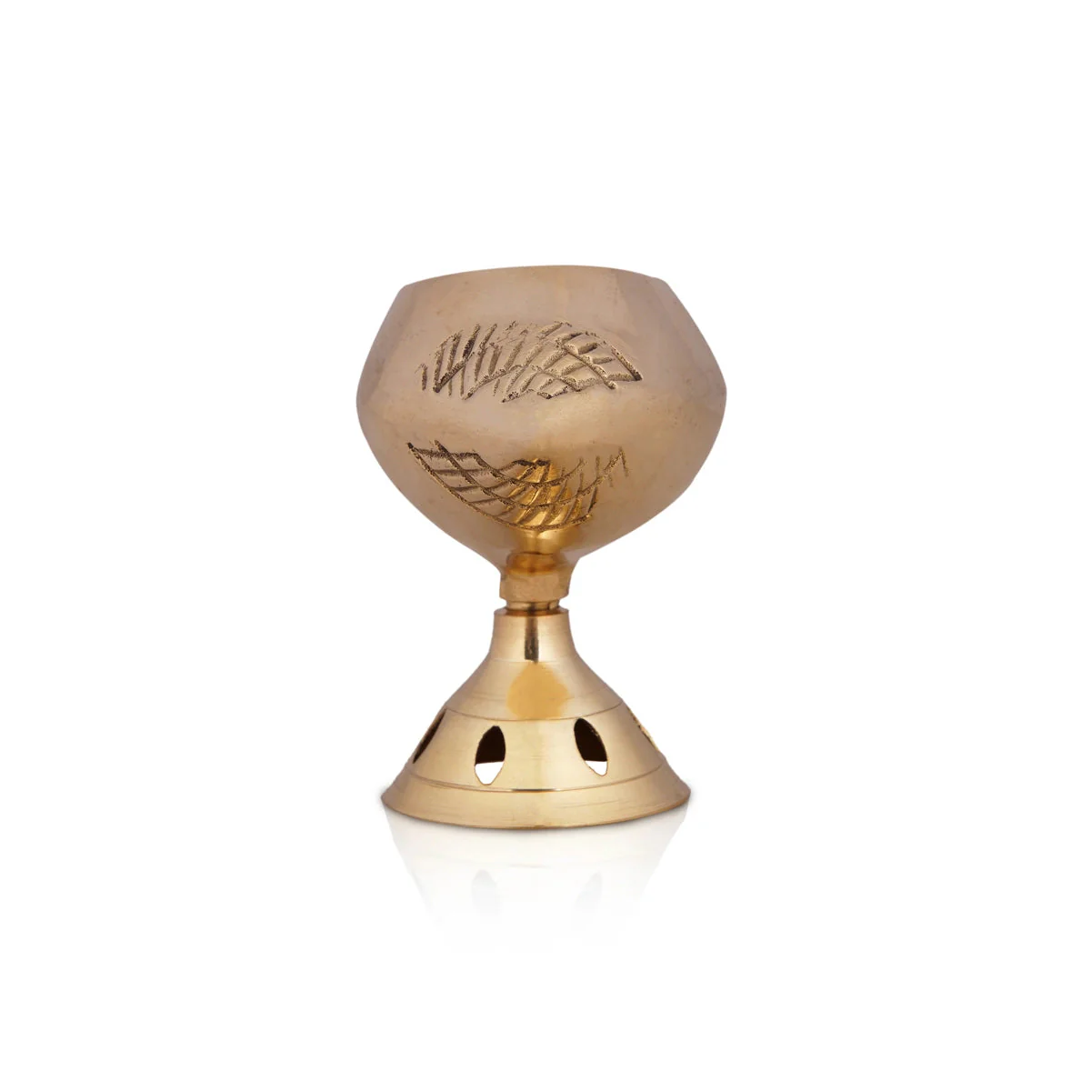 Shankh Shape Brass Lamp With Base - 3.5 x 4 Inches | Brass Pooja Diya/ Brass Deepam/ Brass Vilakku for Home - Image 3