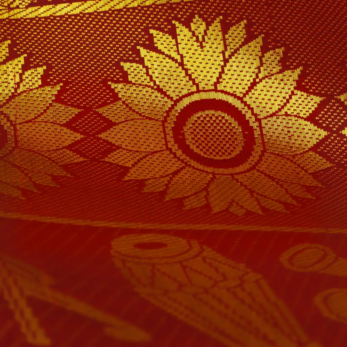 Shawl - 32 x 54 Inches | Sangeetha Mummorthigal Design Angavastra/ Ponnadai Jari Shawl for Men - Image 4