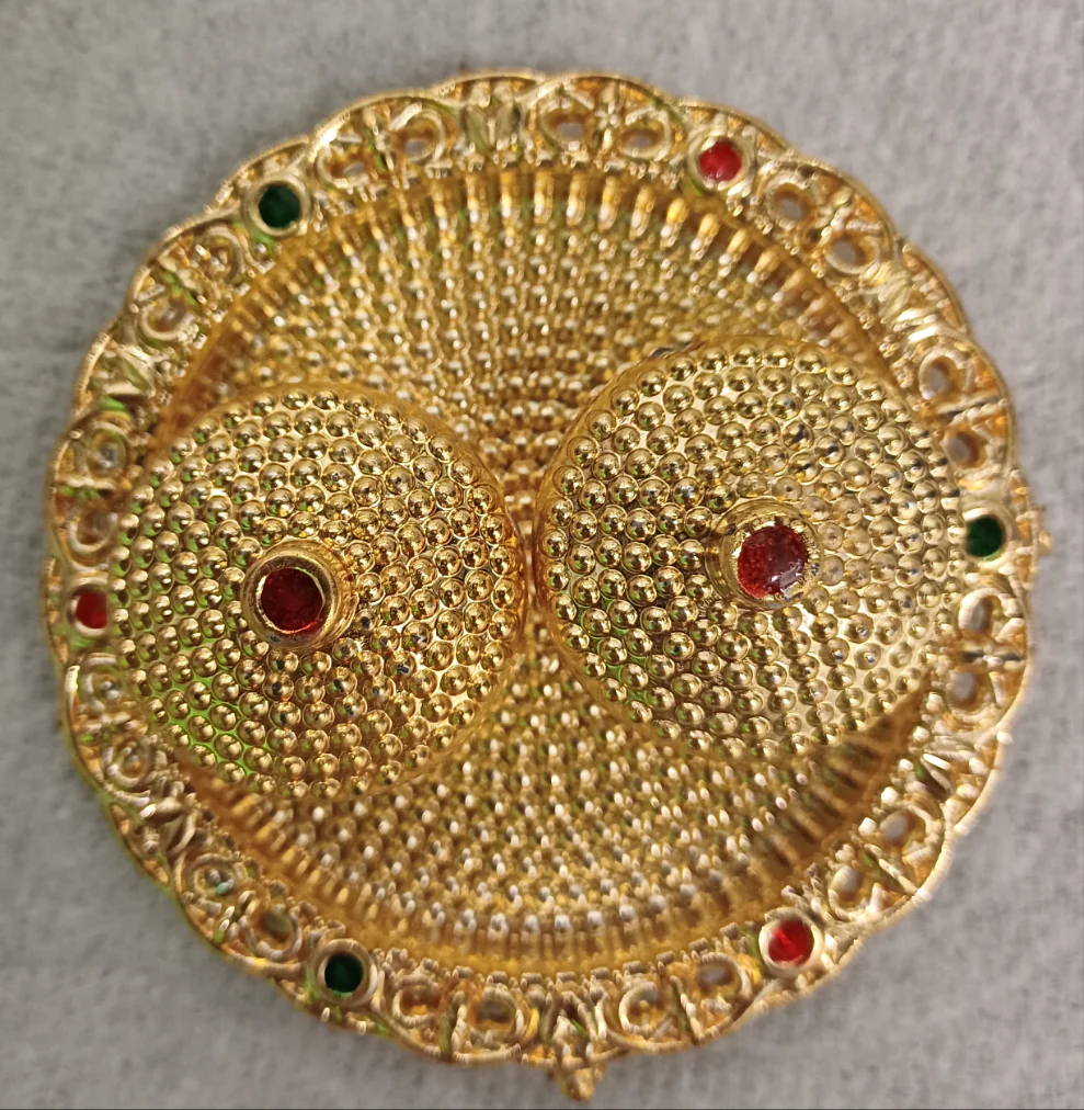 Kumkum Bharani With Plate - 1 x 3.5 Inches | Gold Colour Kumkum Box/ Sindoor Pot for Women - Image 7
