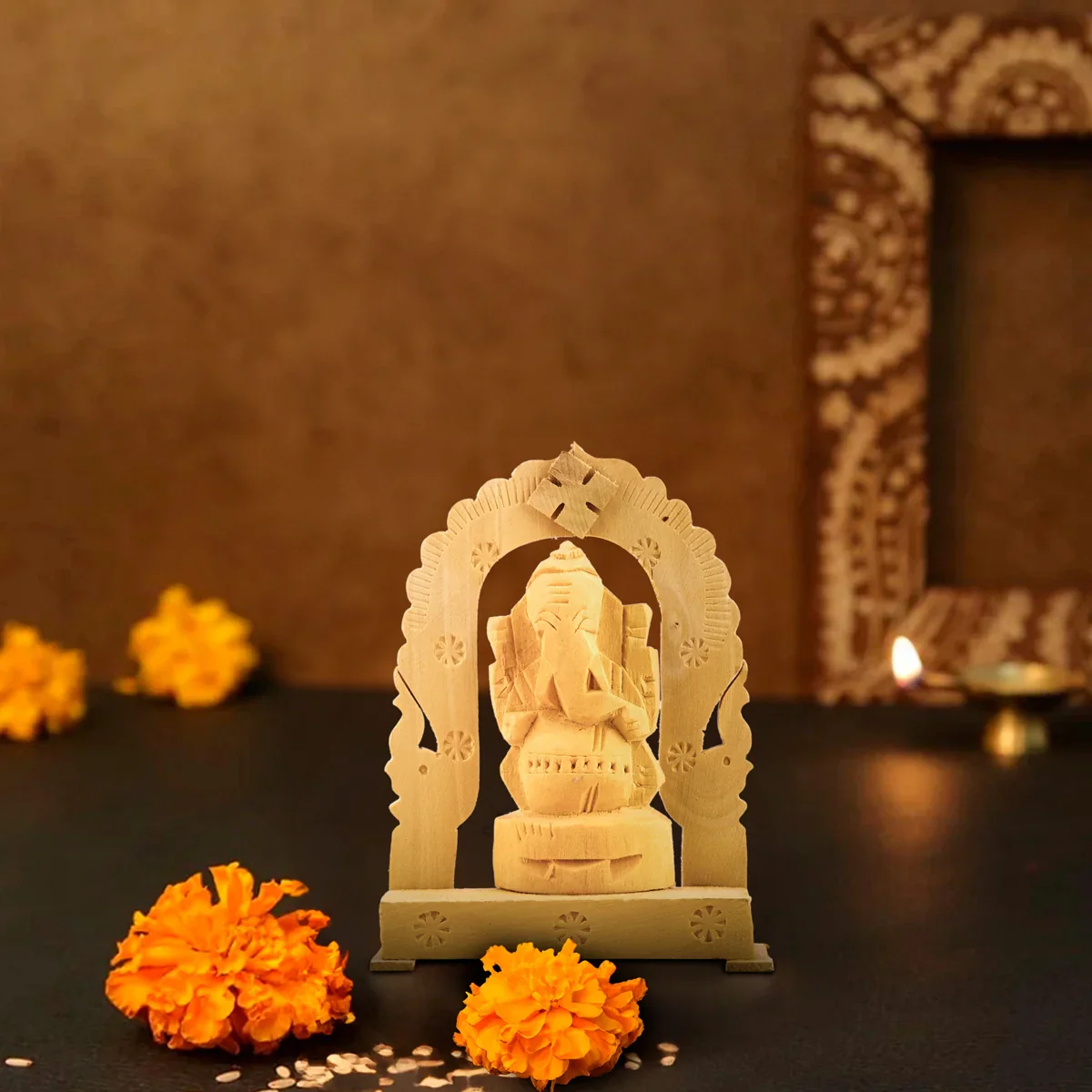 Vellerukku Vinayagar Statue with Arch - 4 x 3 Inches | Shwetark Ganapati/ Ganesh Statue for Pooja - Image 6